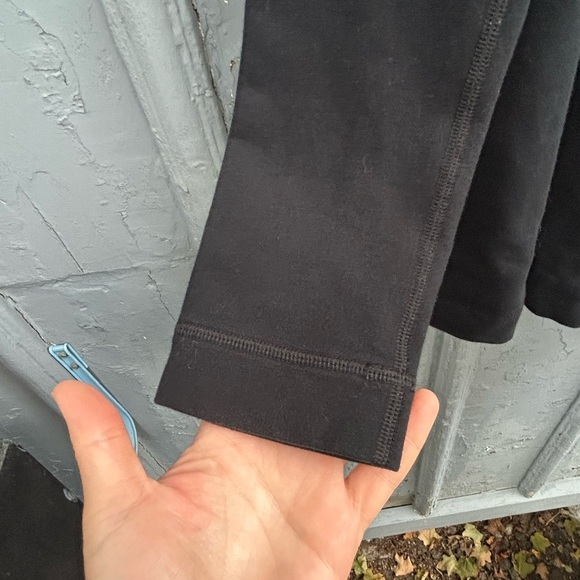 Lululemon black Savasana Wrap Sweater, size 6 - Picture 6 of 10
